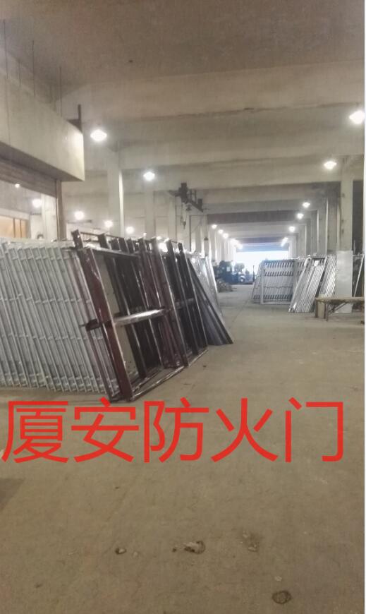 鋼質(zhì)防火門(mén)車(chē)間.jpg